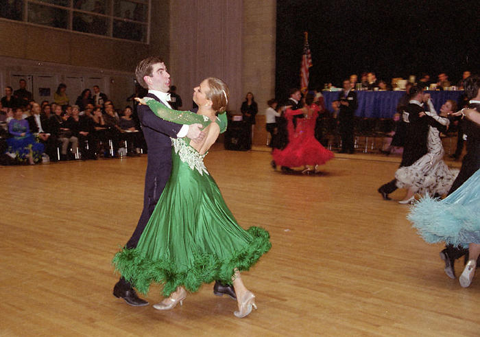 ballroom_MAC2002_04_01.jpg