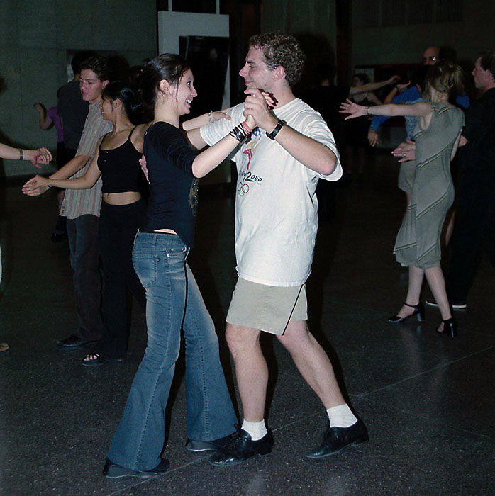 bdt_dance_camp_2002_02_36_m.jpg